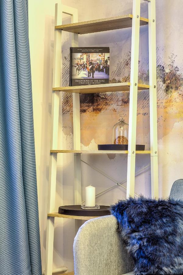 5 Min To Everything-Stylish-Modern-Old City Center Braşov Extérieur photo