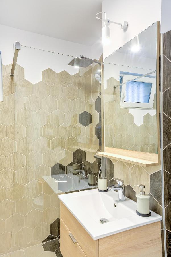 5 Min To Everything-Stylish-Modern-Old City Center Braşov Extérieur photo