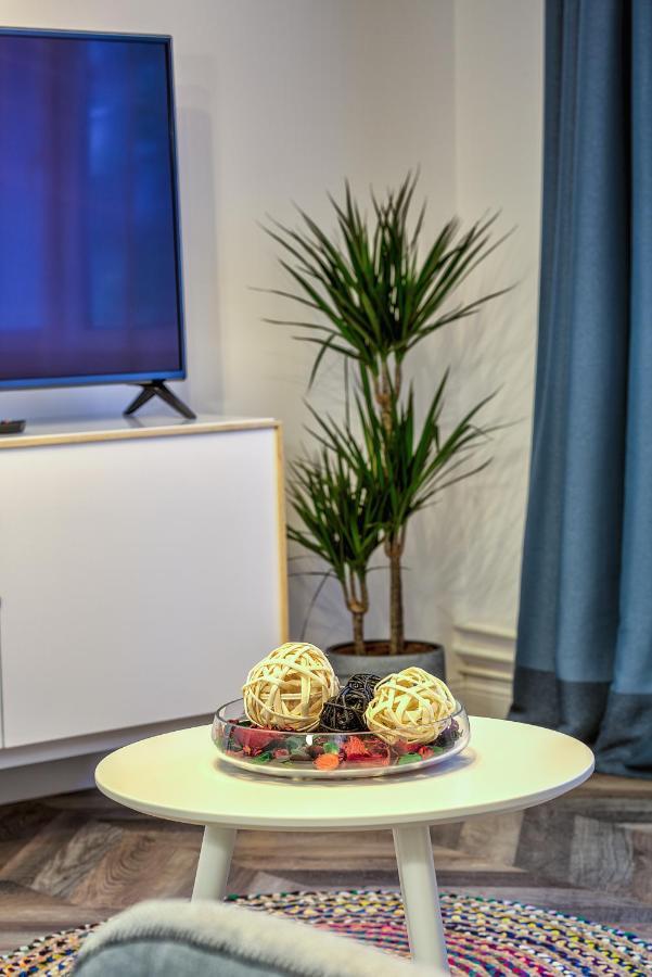 5 Min To Everything-Stylish-Modern-Old City Center Braşov Extérieur photo